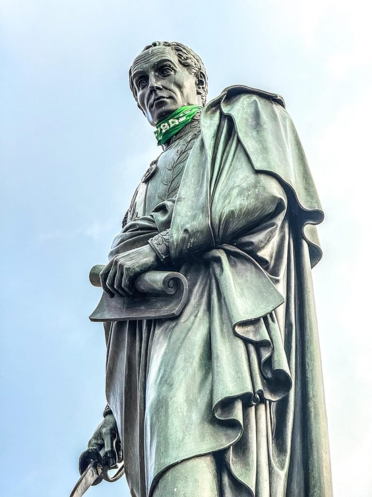 sculpture, statue, monument, bolivar, colombia, Tour Colombia